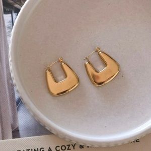 18k Gold padlock earrings, gold thick hoop earrings, lock hoop earrings